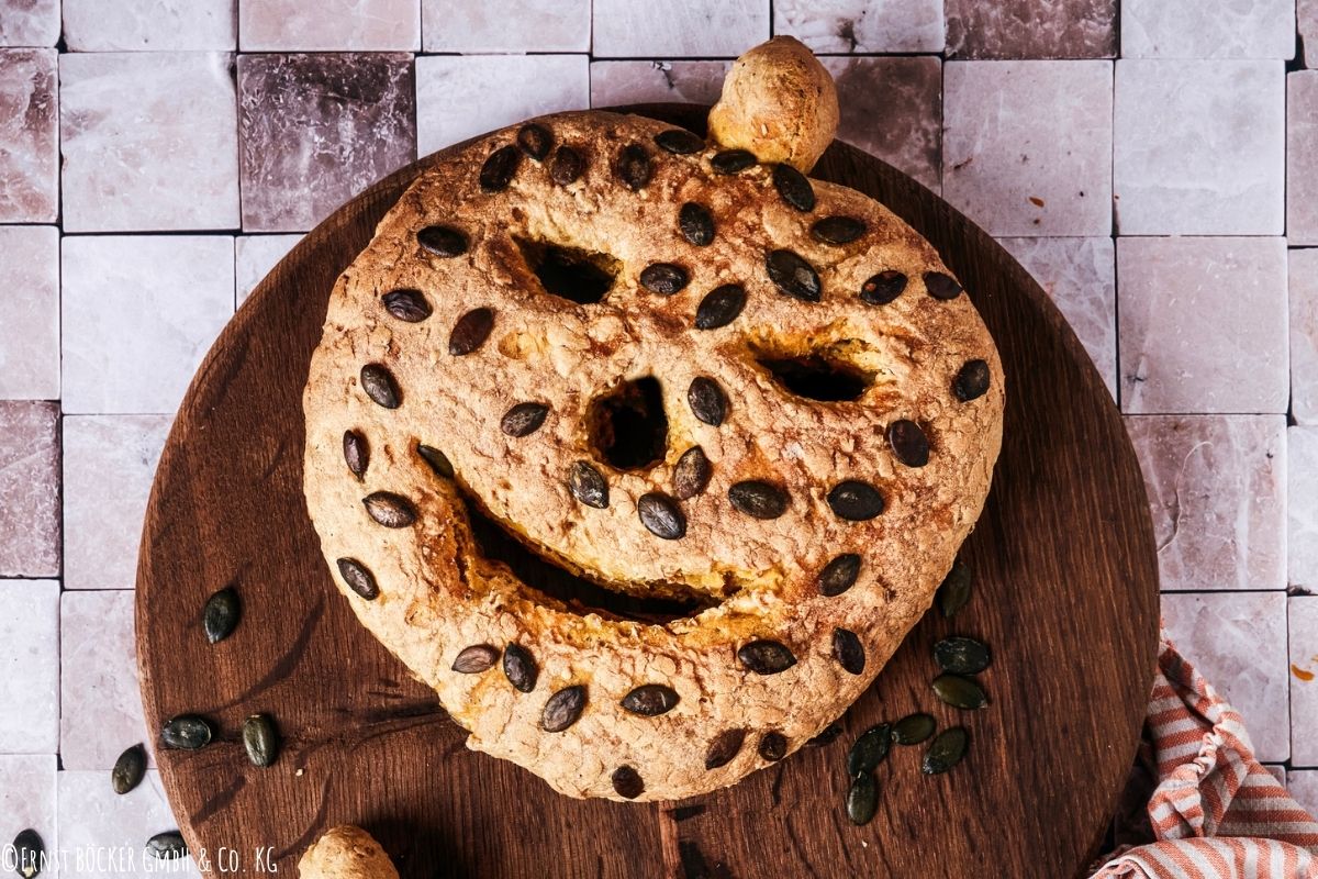 Fladenbrot für Halloween